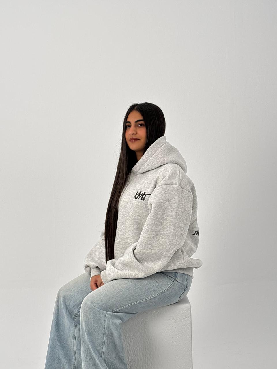 Gray hoodie - شجاعه
